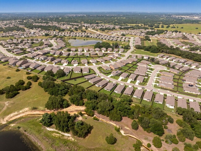 Building Photo - Ready NOW! Greenbelt Wooded Views