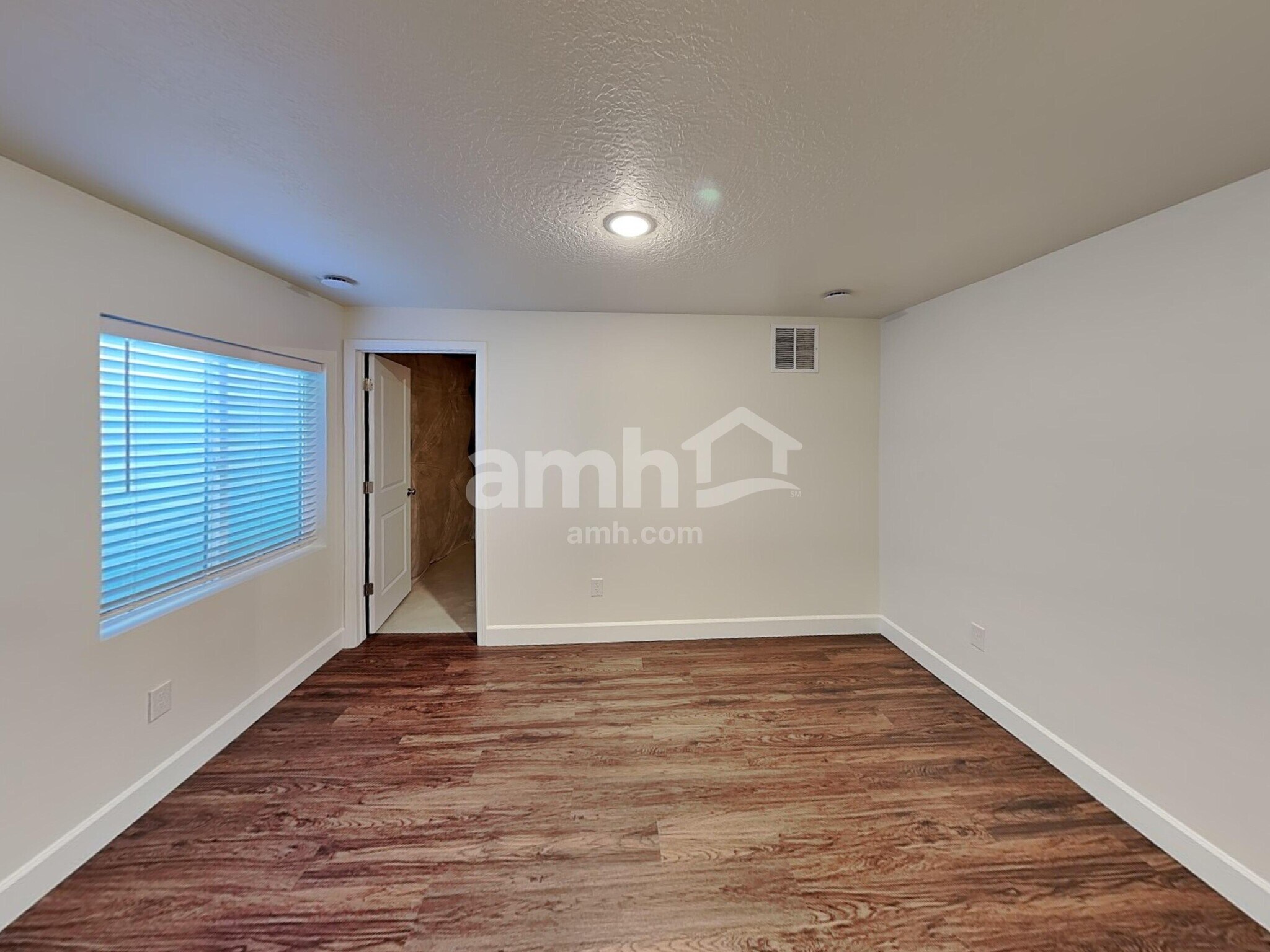 Building Photo - 4316 N Poplar St