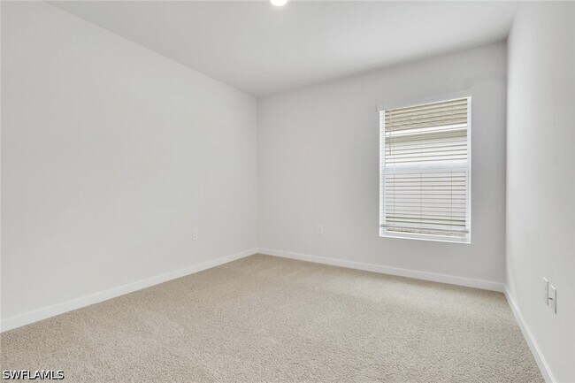Building Photo - 533 Ilaria Ct