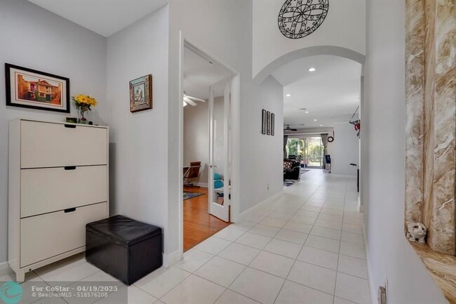 Building Photo - 19084 Skyridge Cir