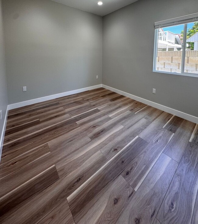 Building Photo - ADU Fountain Valley