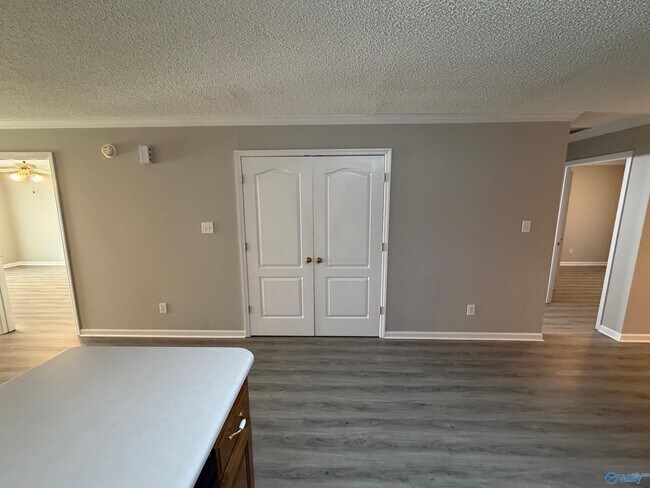 Building Photo - 2405 Halifax Pl SW