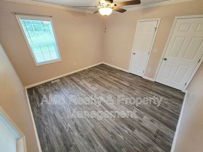 Building Photo - 220 Teague Trail
