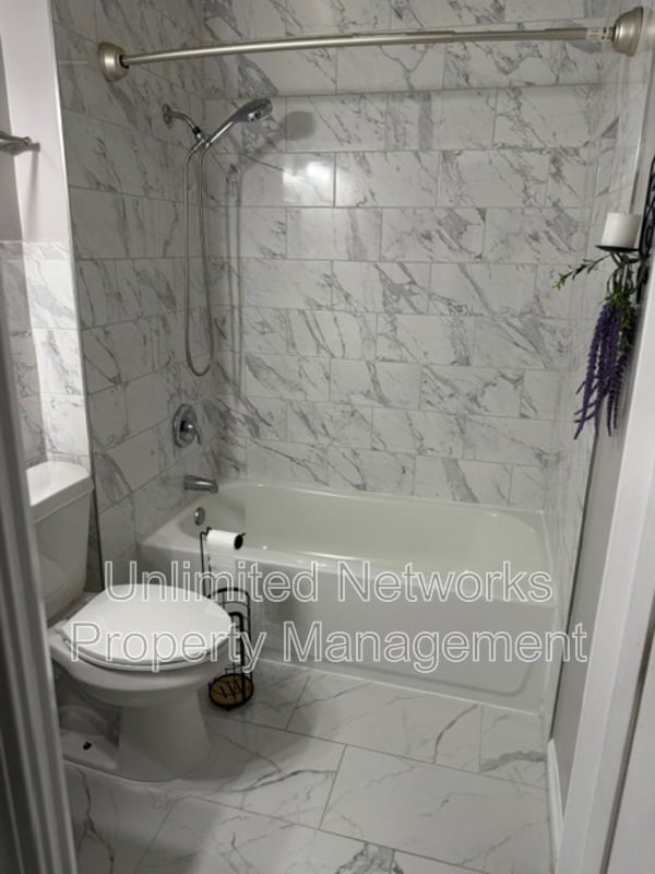 Building Photo - 151 Lawton St SW