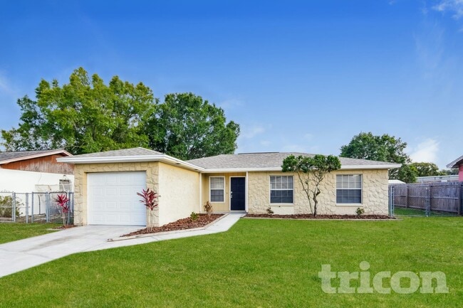 Building Photo - 1201 Windsor Cir