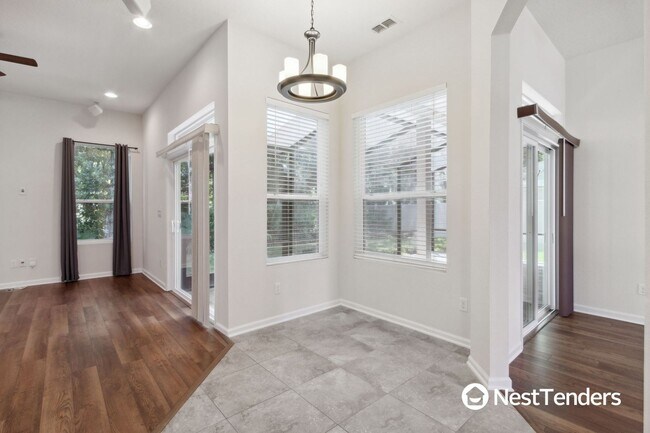 Building Photo - Roses Bluff Home in Yulee!