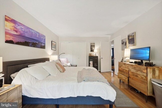 Building Photo - 2031 Approach Ln