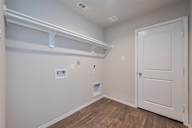 Building Photo - 15312 Timber Preserve Ln