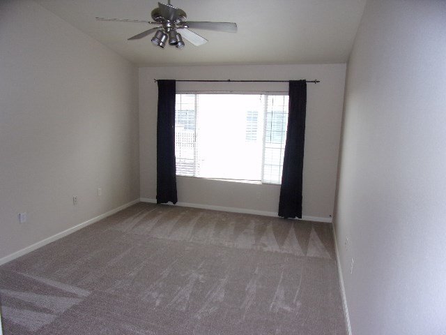 Building Photo - Canyon Ranch Condo in Gated Community.