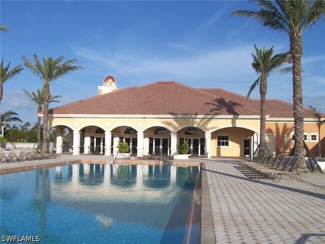 Building Photo - 580 Avellino Isles Cir