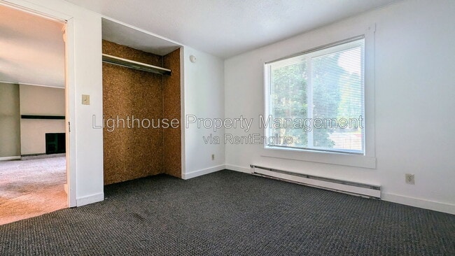 Building Photo - 2716 Nichols Rd