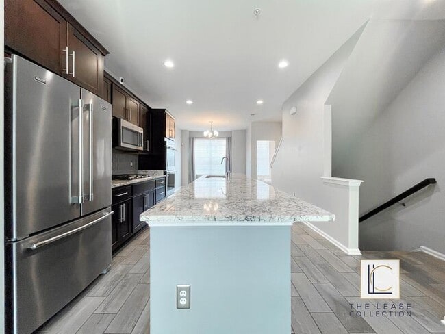 Building Photo - 9616 Wesbourne Dr