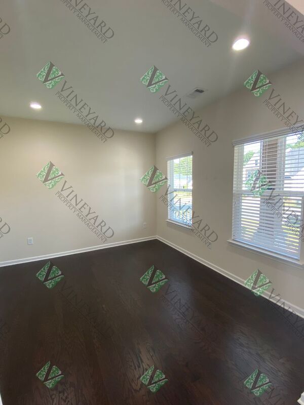 Building Photo - 4530 Seacliff Ct