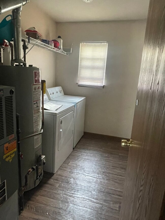 Building Photo - 1025 Colorado St