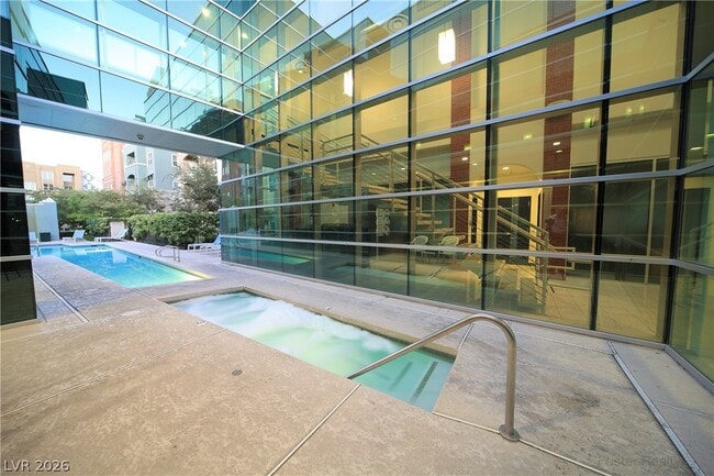 Building Photo - 68 E Serene Ave