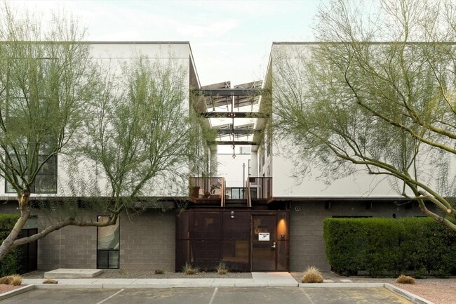 Building Photo - 1717 N 1st Ave