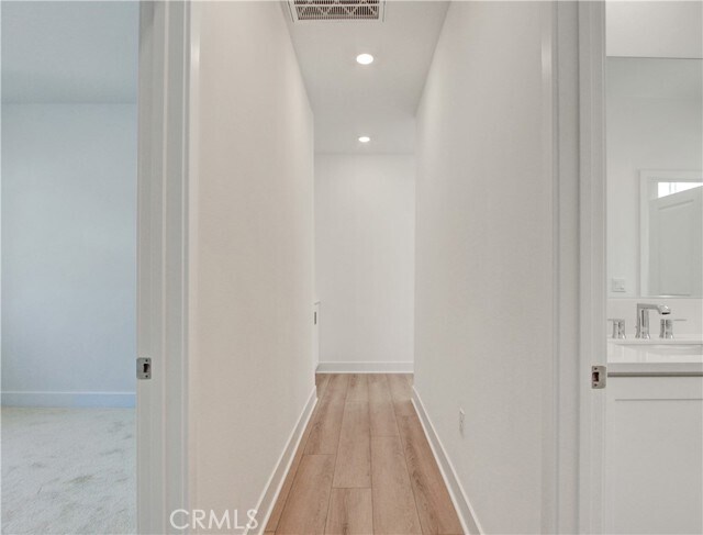 Building Photo - 230 Sora