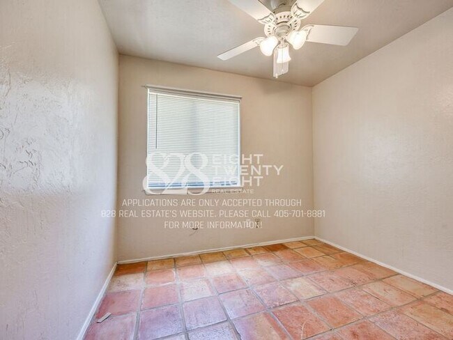 Building Photo - *AVAILABLE NOW!* Spacious 3 Bed/2.5 Bath Condo in East Norman!