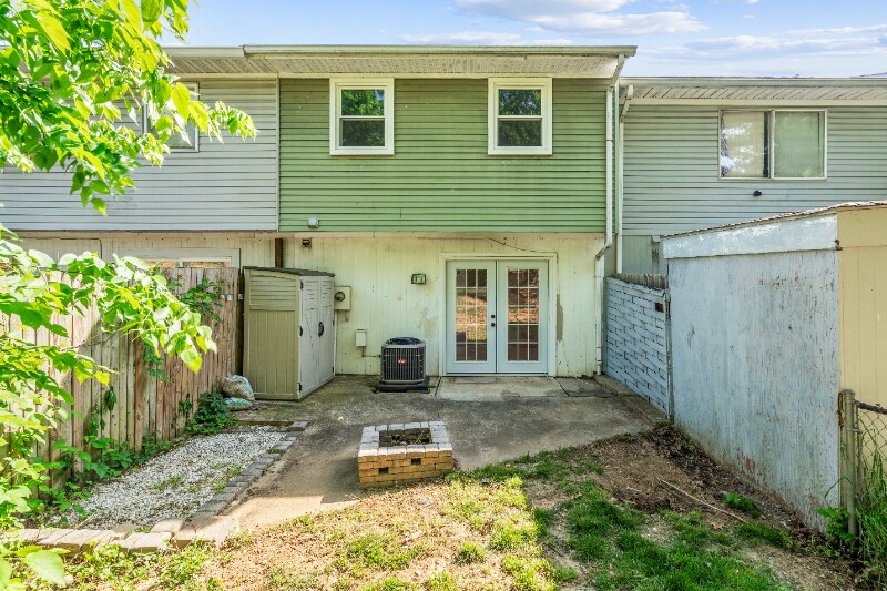 Building Photo - 119 W Orndorff Dr