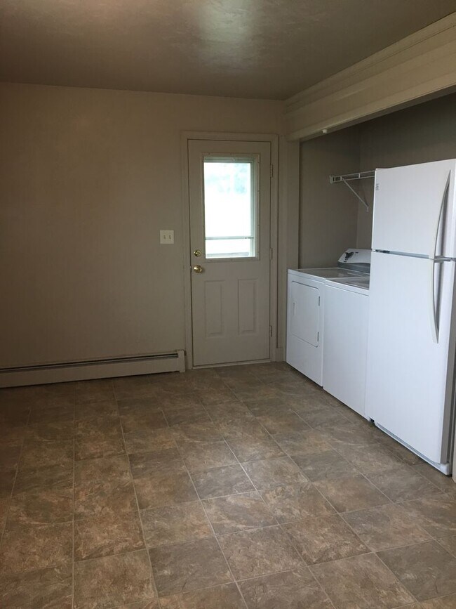 Building Photo - 3356 Days Mill Rd