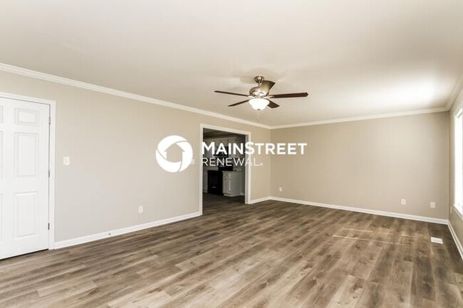 Building Photo - 101 St Martins Ln