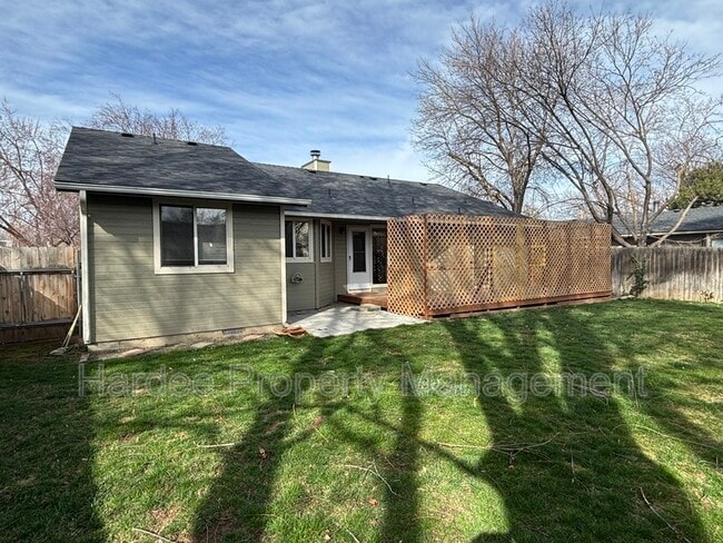 Building Photo - 3248 S Cadet Ave