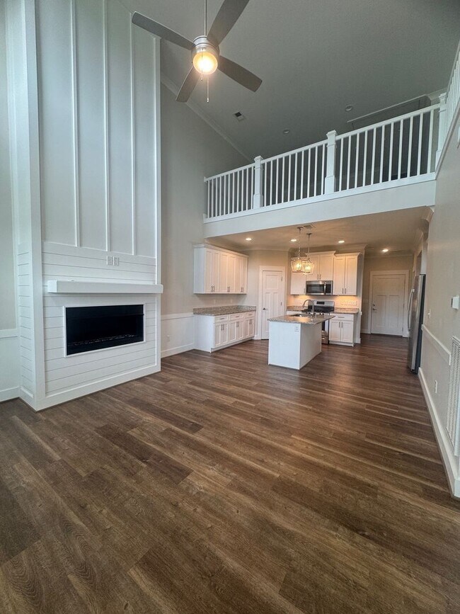 Building Photo - 311 Indigo Way