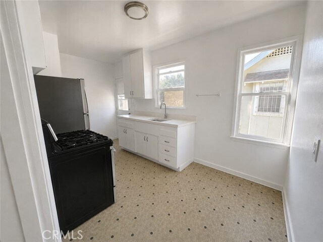 Building Photo - 1716 7th Ave