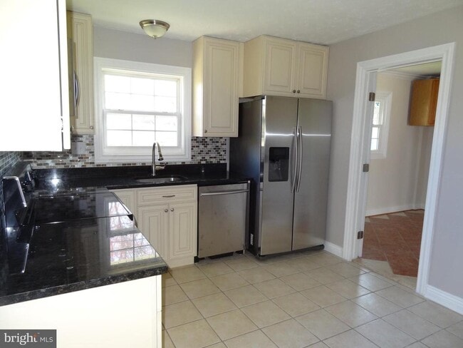 Building Photo - 2271 Dairy Farm Rd