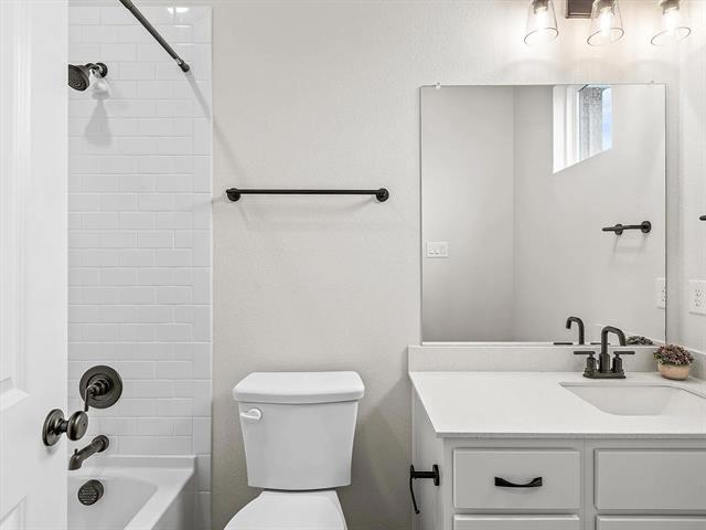 Building Photo - 1137 Concan Dr