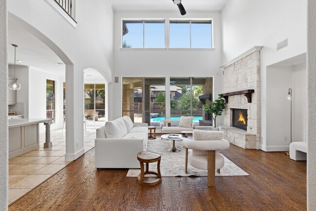 Building Photo - 25707 Pierrmont Ct