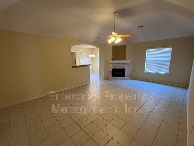Building Photo - 10092 Cross Valley Dr