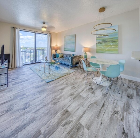 Building Photo - 511 Lucerne Ave