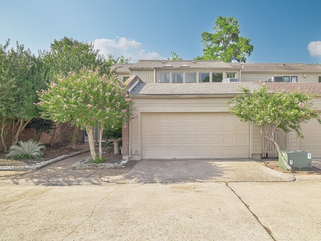 Primary Photo - 12658 Briar Patch Dr