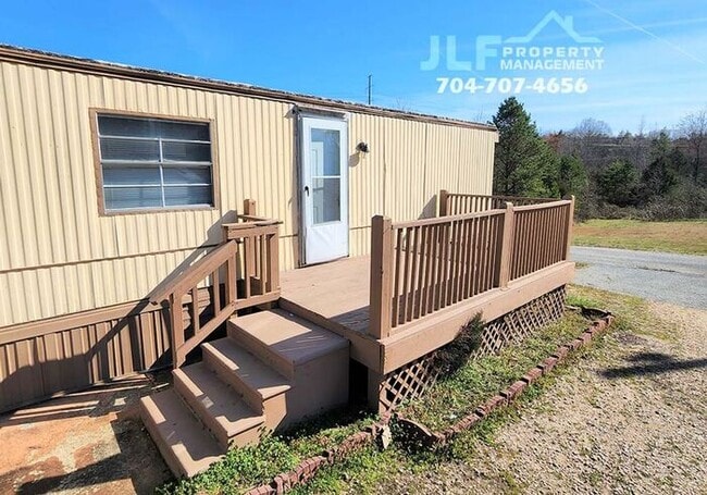 Building Photo - 2 Bed/2 Bath Mobile Home in China Grove