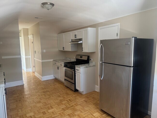 Building Photo - 5632 W Berenice Ave