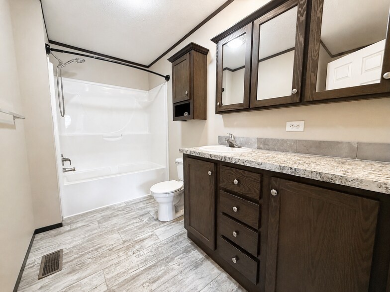 Building Photo - 11747 Cascade Cir