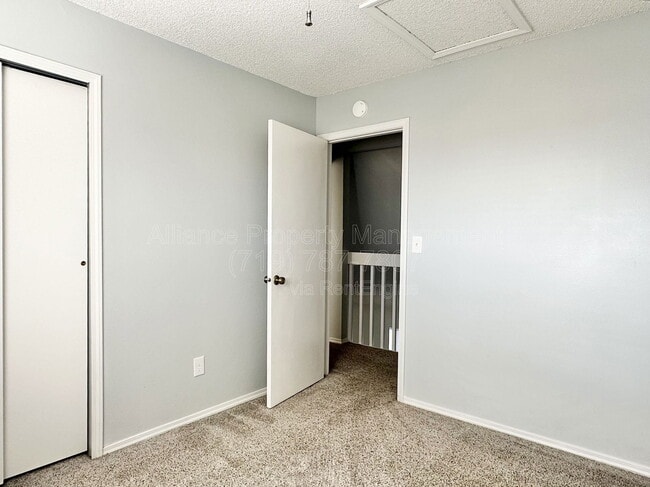 Building Photo - 3465 Kirkwood Dr