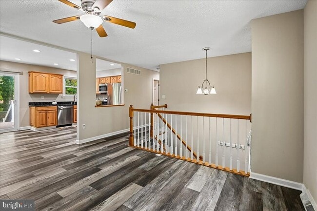 Building Photo - 7660 Turnbrook Dr