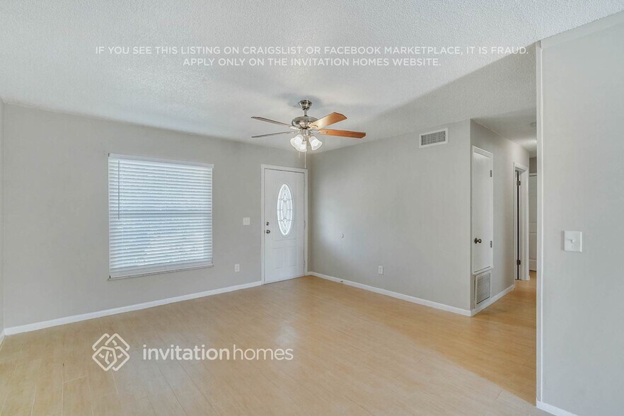 Building Photo - 7010 Lake Long Dr