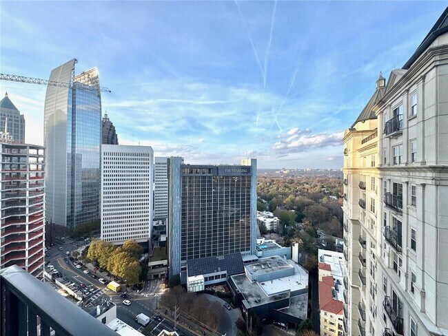 Building Photo - 195 14th St NE