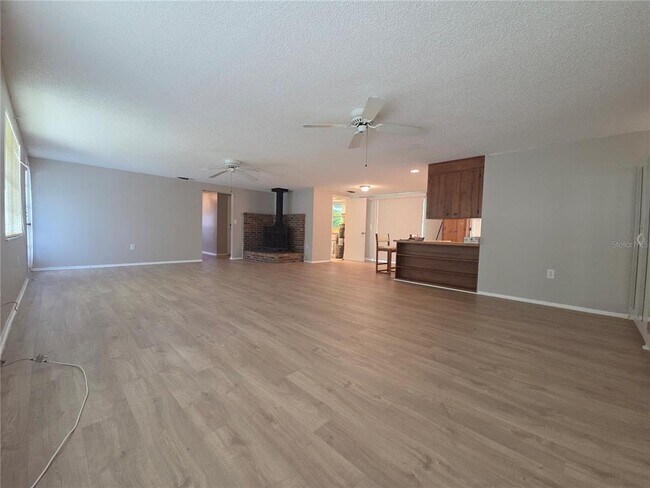 Building Photo - 4136 S Lockwood Ridge Rd