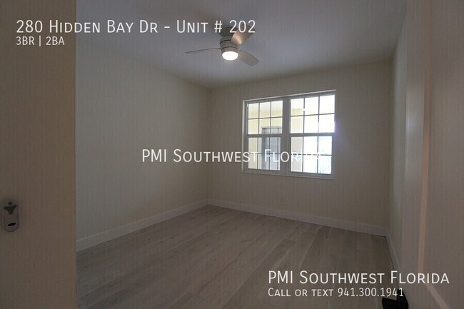 Building Photo - 280 Hidden Bay Dr