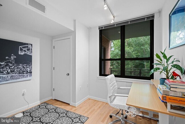 Building Photo - 3883 Connecticut Ave NW