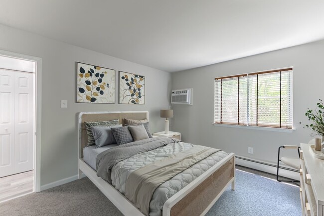 Building Photo - 401 E Gibbsboro Rd