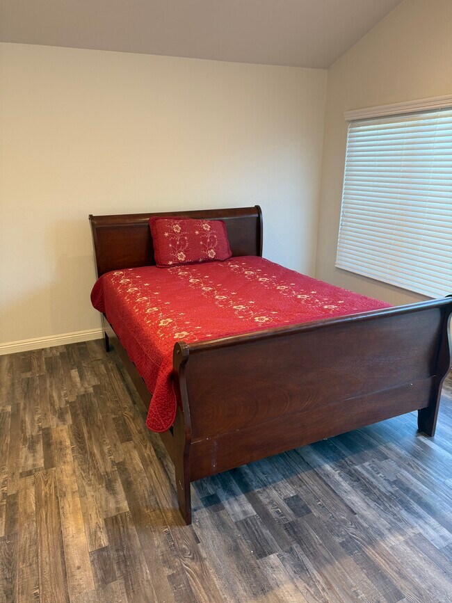 Building Photo - 9140 Crebs Ave