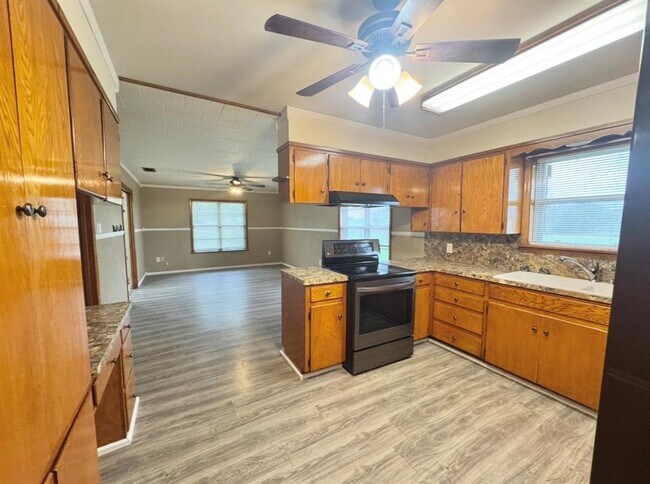 Building Photo - 110 Marek Rd