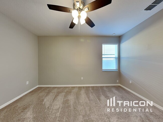 Building Photo - 6336 Dolostone Dr