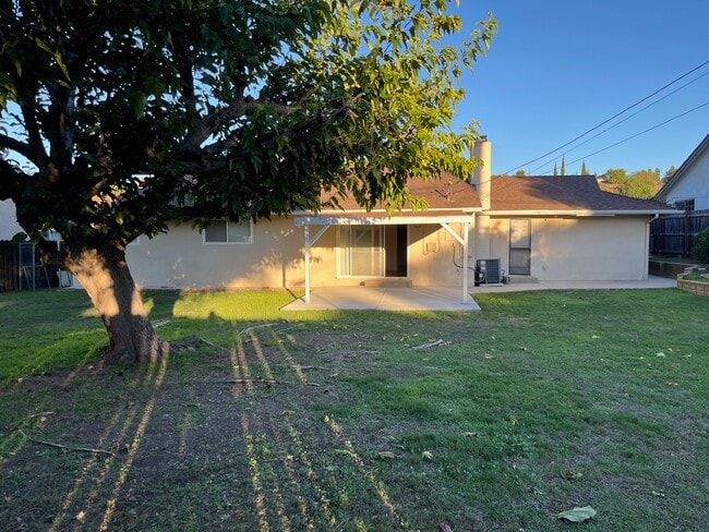 Building Photo - 3187 Calle Quebracho