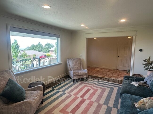Building Photo - 932 Northridge Dr